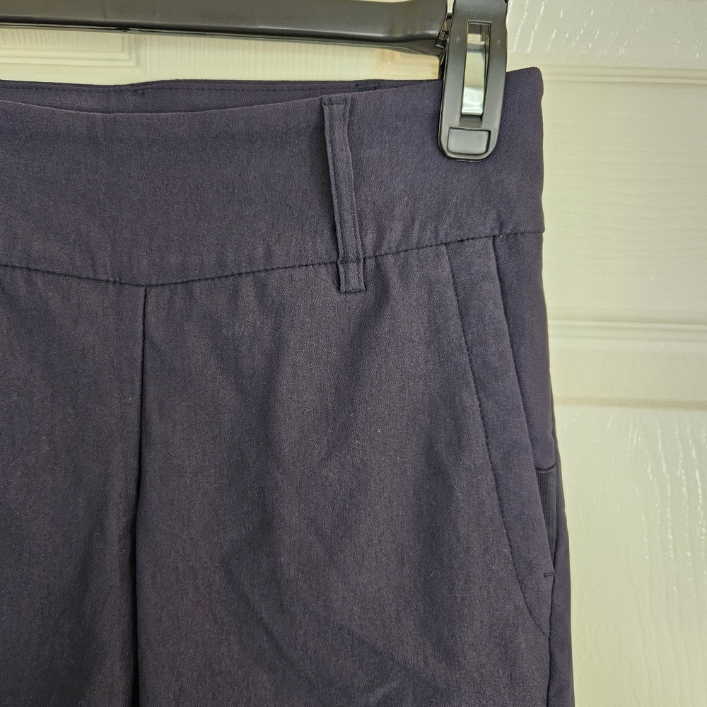 Swing Control Navy Golf Shorts with Elastic Waistband Deep Pockets Womens Size 0